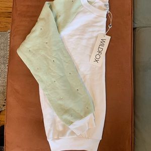 NWT wildfox crew neck with embellishments